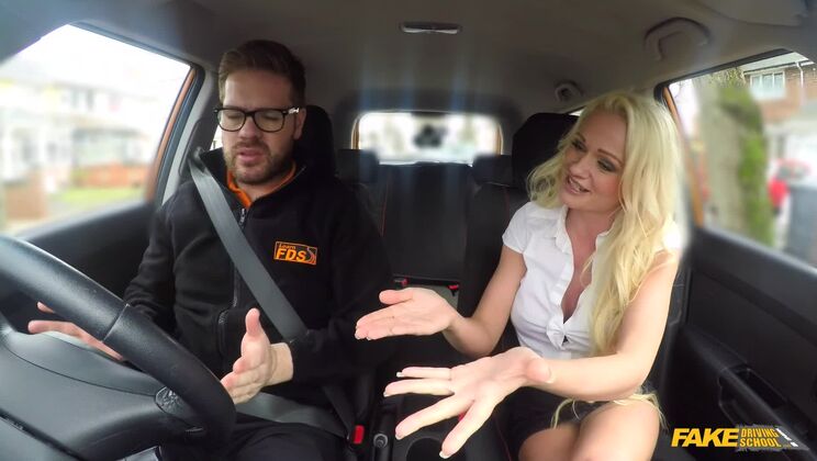 Horny car sex for busty blonde MILF