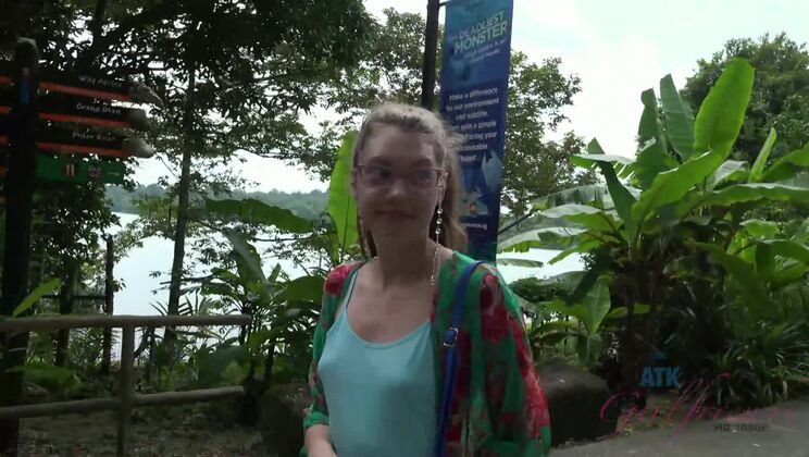 Elena enjoys the zoo, but wants you to feed her pussy some bananas!