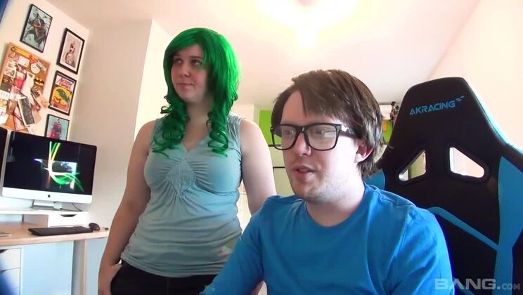 Geeky girls sucks off nerd's fat cock