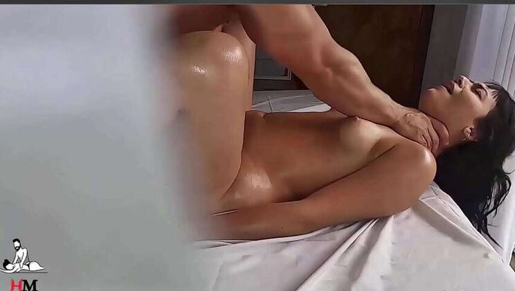 Hot 18-Year-Old Girl Captured on Video Receiving Tantric Massage from Therapist