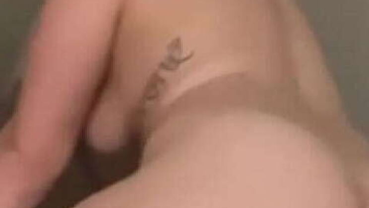 Young amateur with a large butt riding dick in reverse cowgirl, ending with a creampie