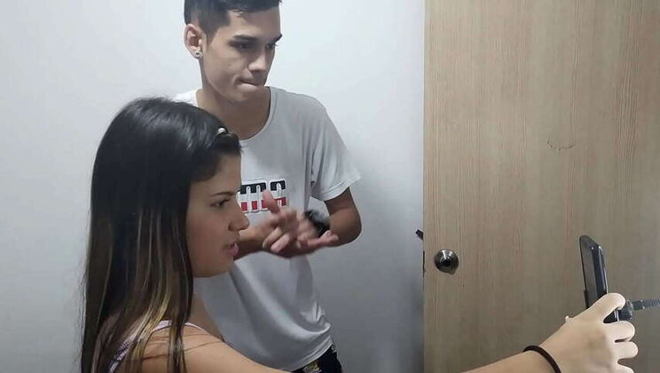 Step-sister and I: Social media management & hot bedroom action with a cum finish