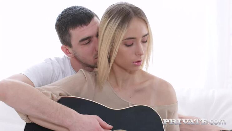 Guitar lesson fuck with teen Ria