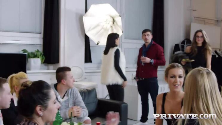 Alexis Crystal celebrates her birthday with anal