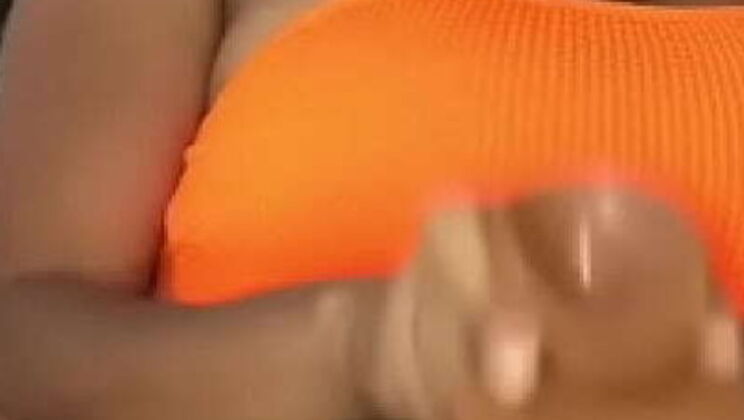Latina Babe BrittneyDainelys Plays with Dildo