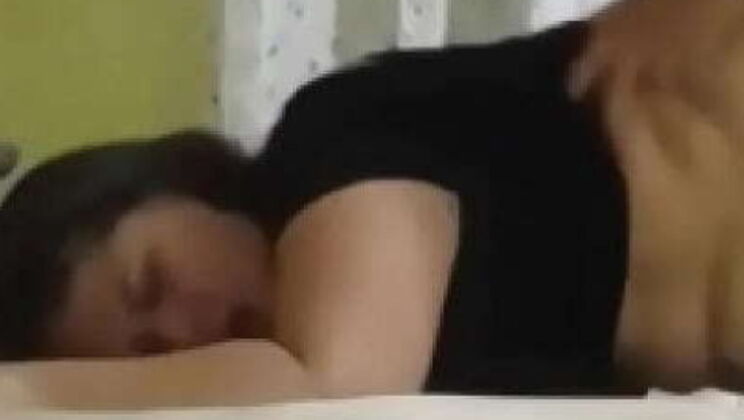 I Bang the Hot Maid, Part 1