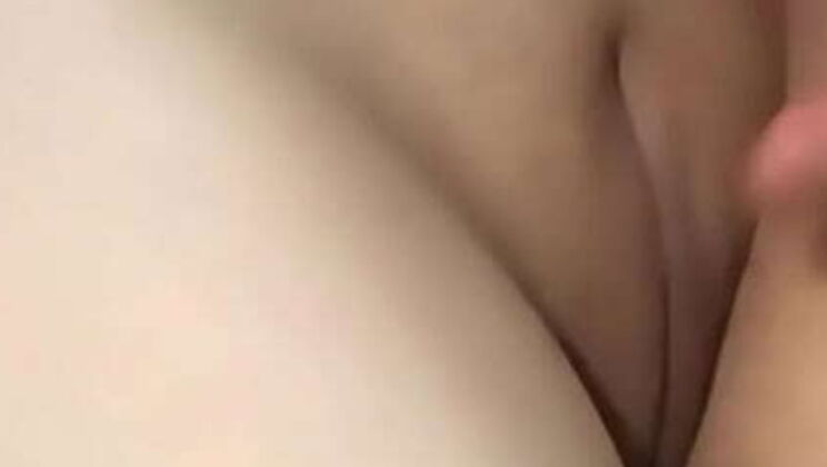 Amateur Latina Teen Licks Pussy in Homemade Mexican Sex Tape - Real 18yo Student Fucks Teacher