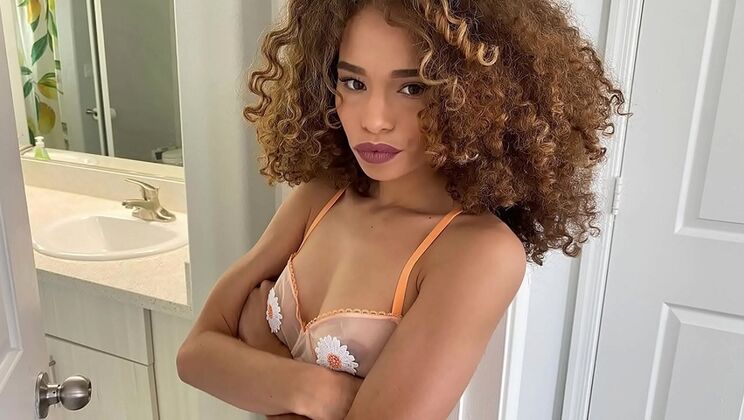 Sexy black stepsister Cecilia Lion strips naked for stepbrother