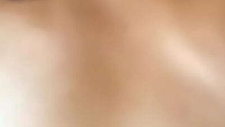 Russian Girlfriend Accidentally Shares iPhone Sex Tape - Doggystyle & Squirt Fun