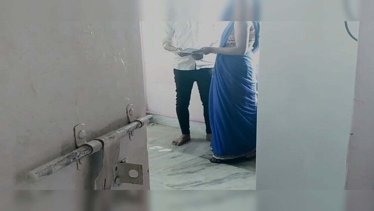 Hot College Student Fantacycutting Fucks Hard in Empty Room - HD Hindi Audio