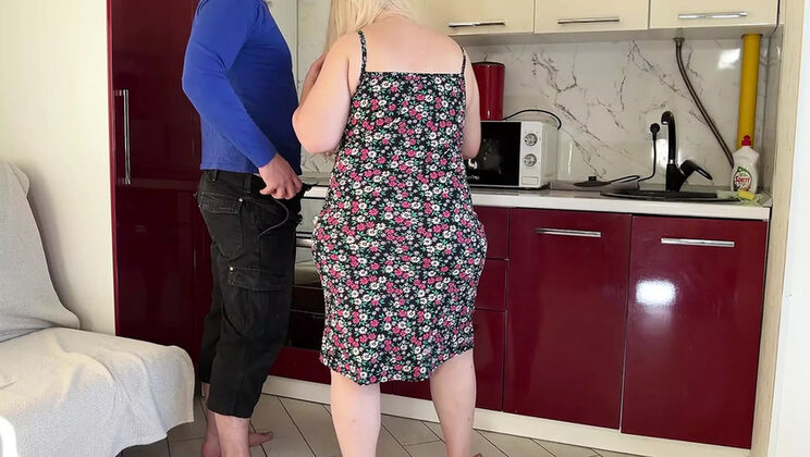 MILF Takes Hard Cock in Big Ass & Sucks Dick - Homemade Anal with Zakirakma