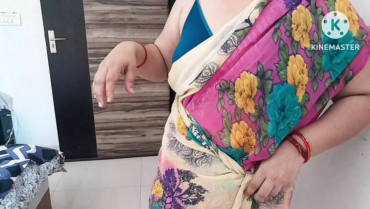 Hot Desi MILF Seduces Son-in-Law in Steamy Hindi Sex - Full HD