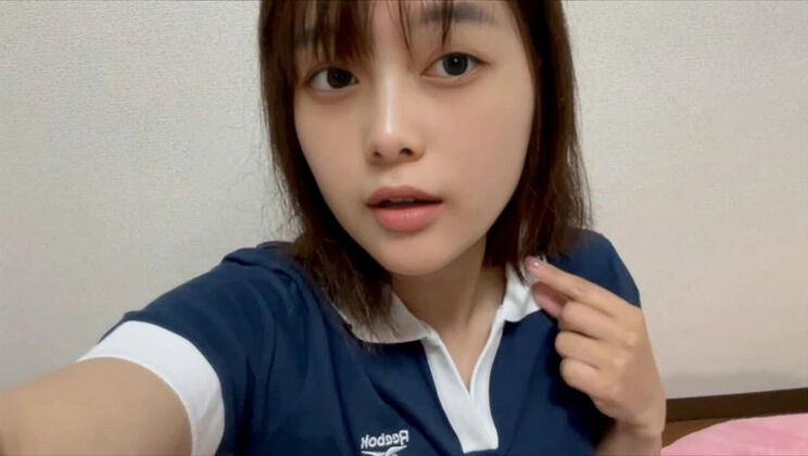 Hot Japanese Amateur Solo Play - Fingering Her Tight Pussy & Moaning For Big Cock