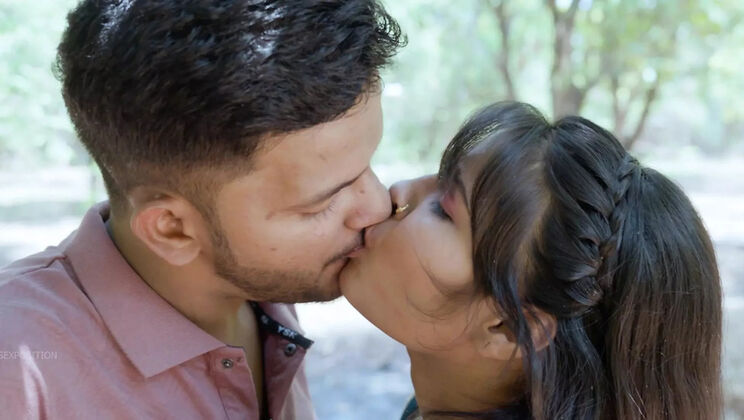 Desi Indian Newly Married Girl Hardcore Fuck with Hindi Audio - Rough Sex & Squirting