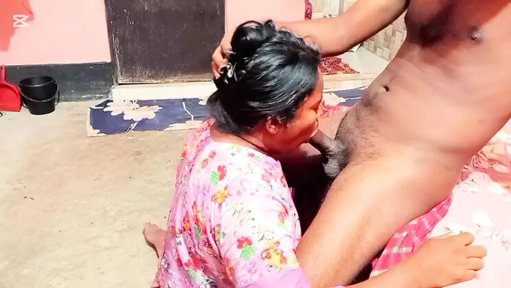 Hot Desi Bhabhi Riyamoni Fucks Hard in Romantic Homemade Sex - Big Ass, Cowgirl, Blowjob