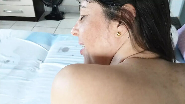 Naked Wife Flashing on Street - Brazilian Couple Outdoor Fun