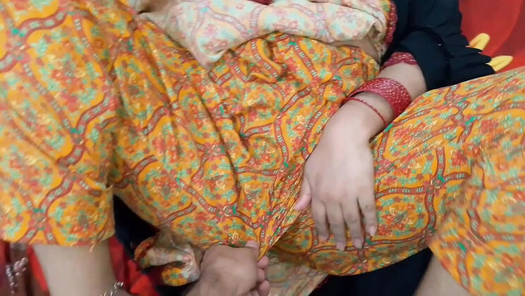 Desi Muslim Stepmom Fucks Me Hard in My Room - QueenbeautyQB