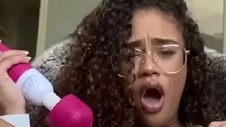 Ex-GF Scarlit Scandal Goes Wild - Ebony Solo Masturbation & Squirting Orgasm