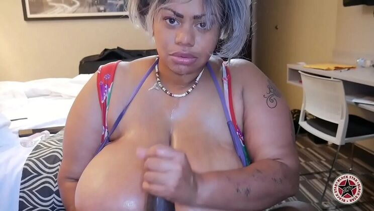 Atlanta BBW MILF sucks huge BBC hardcore for ice cream