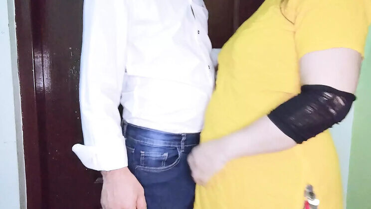 Desi Bhabhi Faryal Hardcore Mujra - Big Ass Doggy Style & Tight Pussy Fuck