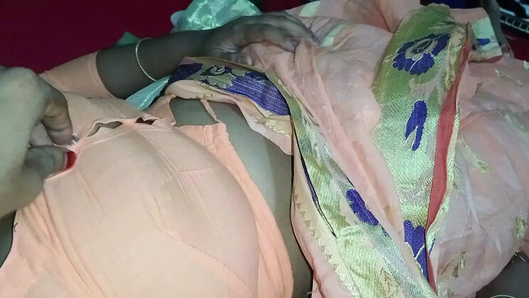 Desi Bhabhi Fucked Hard by Young Guy in Village - Hot Indian Aunty Sex