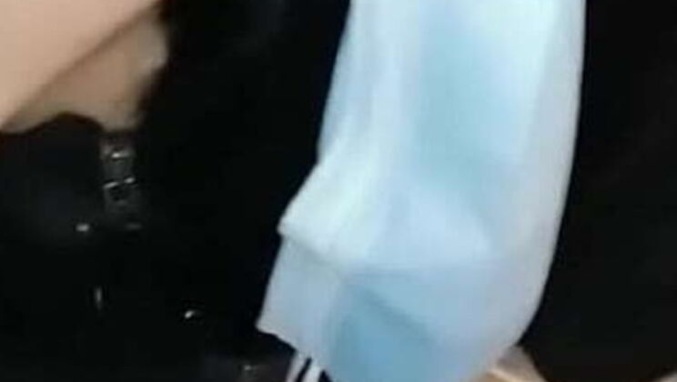 Hot Colombian Couple Almost Caught Giving Public Blowjob - Crisanto999 & Estefani