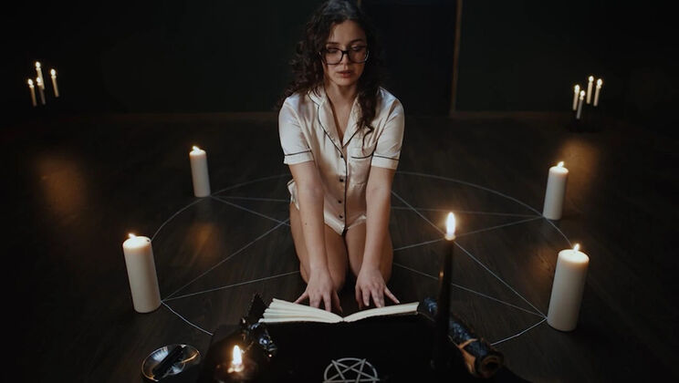 Nerdy Schoolgirl Summons Sex Demon - Hardcore 3D Hentai Horror Bondage