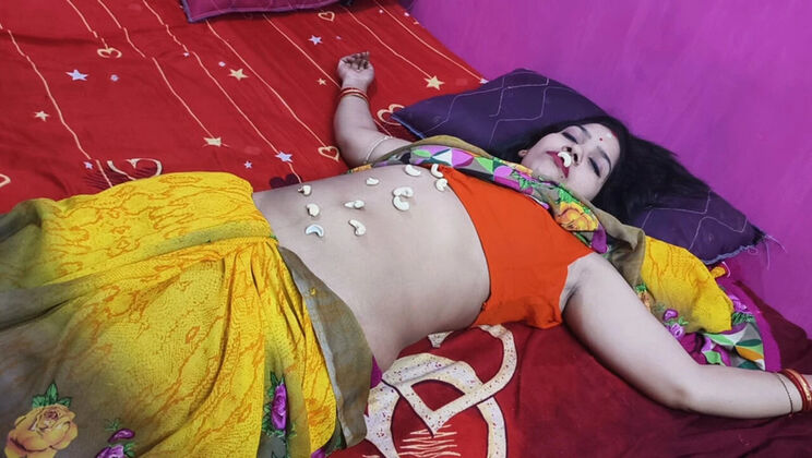Bengali Couple Hot Sex - Sona Bhabhi Big Boobs & Kissing Scene - Desi Aunty Fuck