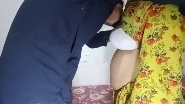 Hot Indian Chubby Wife Fucked Hard By Driver - Rimsha