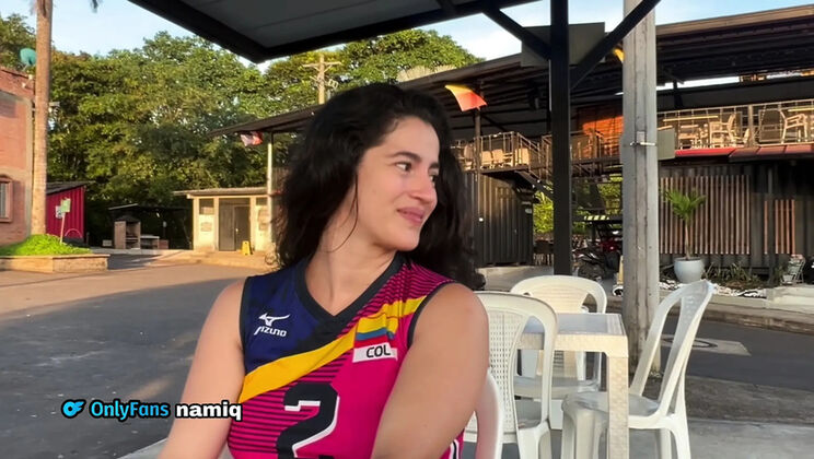 Roxxan the Pro Volleyball Player Gets Fucked Hard in Public Bathroom - Creampie, Big Ass, Squirting MILF