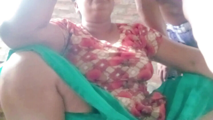 Indian Bhabhi Fucks Husband's Brother in Chicken Room - Hardcore Asian Sex with Sadia Vabi