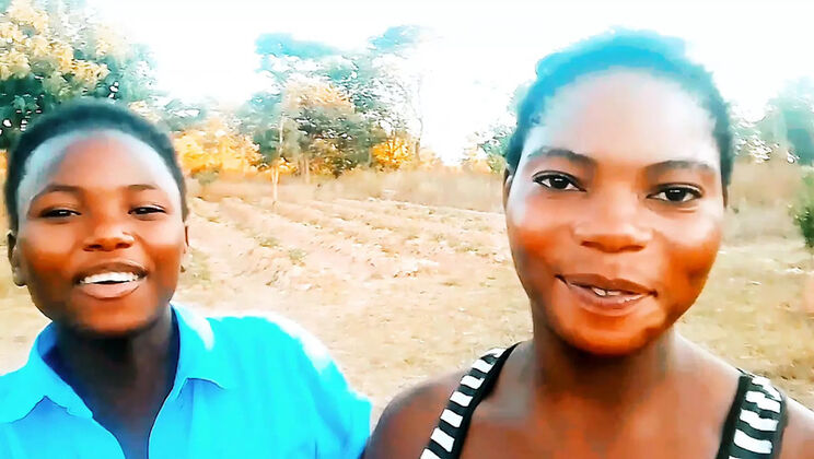 Judithxxx and 1Gorret Retro Ebony Massage with Foot Worship and Spitting