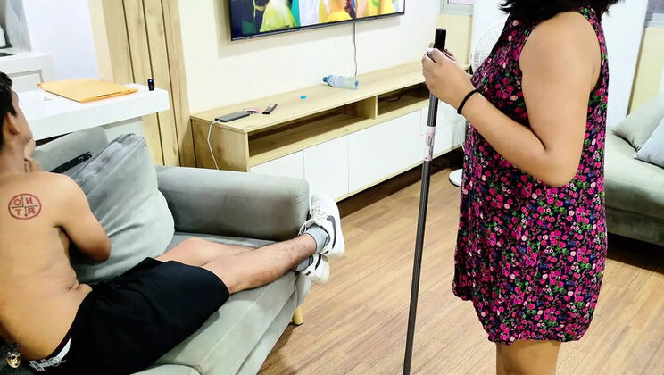 Amateur Peruvian Cleaning Maid Fucks Boss and Stepdad Threesome - Real Homemade Squirting Orgasm