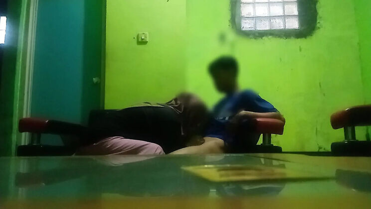 Indonesian Hijab Teen Gets Fucked Hard by Cousin in Living Room - Hot Homemade Creampie