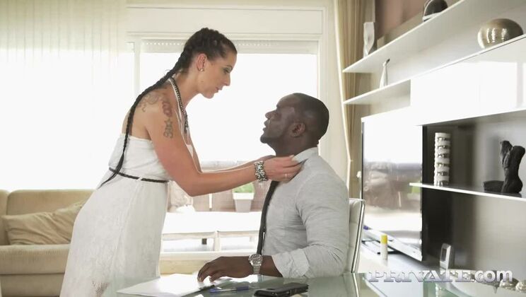 MILF Texas Patti Has Her First Interracial DP