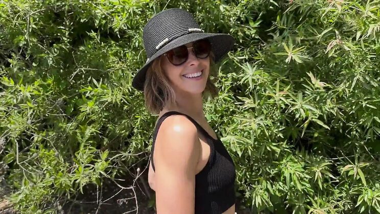 Husband Watches Wife Serenity Cox Swallow Huge Double Cum at Beach with Friend - Public Fuck & CIM