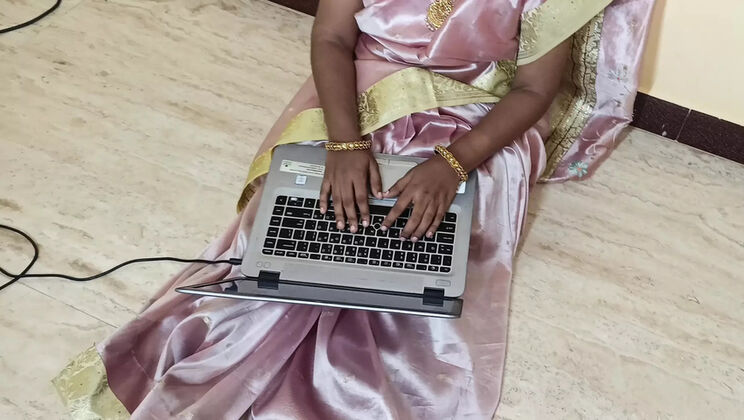 Tamil Married Housewife Fucks in Uniform - Hot Maid Roleplay with Laxi Ammu