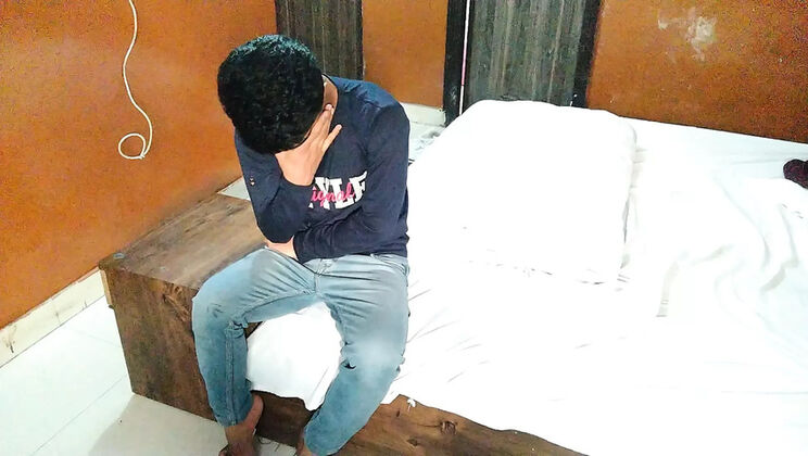 Sunlight Cream Massage: Indian Wife Cheats with Big Cock Doggy Style Fucking