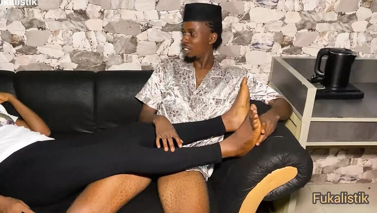 Ebony Maid Seduces BBC Boss Cheating Homemade Teen