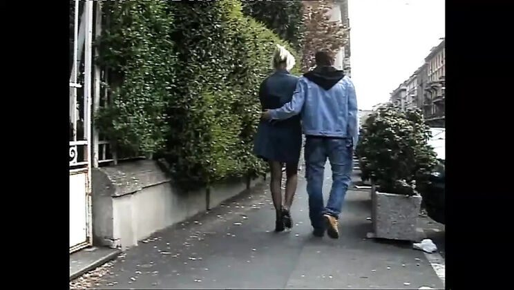 Full HD Italian Movie - Veronica Belli & Isabella Bellini Suck Big Cock in Vintage Blowjob Scene