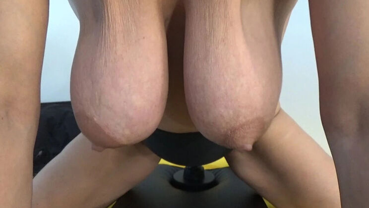 AnnaBUST Solo Dildo Play with Big Natural Tits