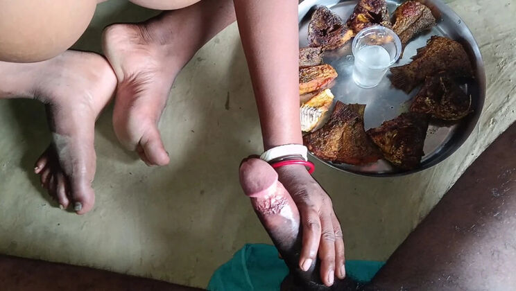 Desi Bhabhi Drunk and Sucking Cock - Yousokhona Homemade Indian Sex