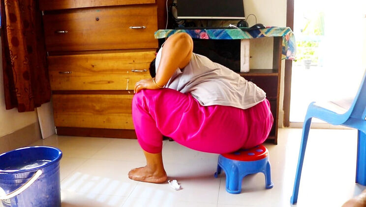 Desi Stepsister Hardcore Bathroom Fuck - Big Ass Slapping Sounds Heard By Everyone