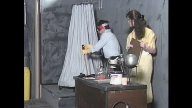 Rick's Lustful Team Blowjob: Vintage Babes in Stockings