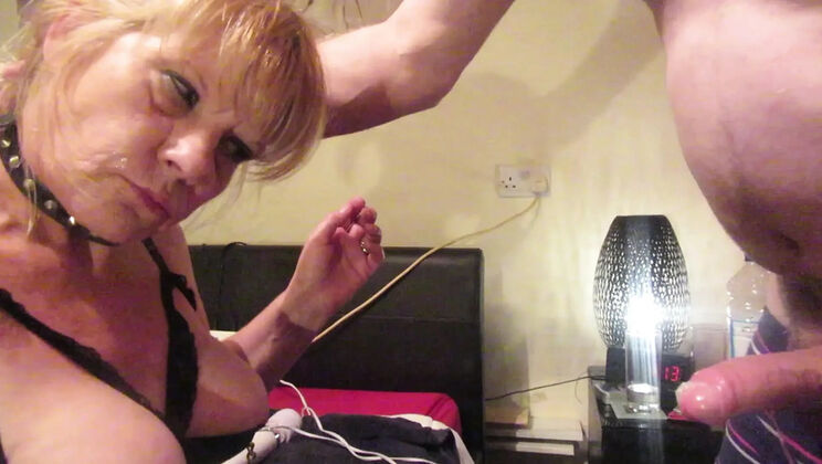 Homemade MILF Blowjob & Deepthroat Fuck with Cum in Mouth - Amateur Couple