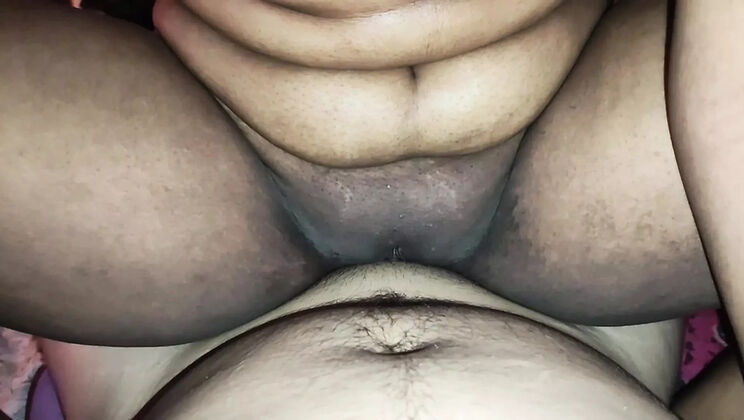 Desi Aunty Cowgirl and Reverse Cowgirl Sex with Big Booty Amateur