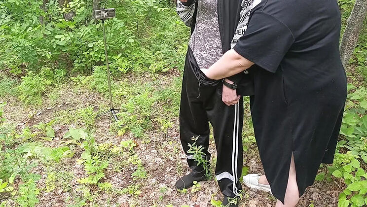 Park Blowjob: Friend Sucks Dick and Swallows Cum in Outdoor Sex