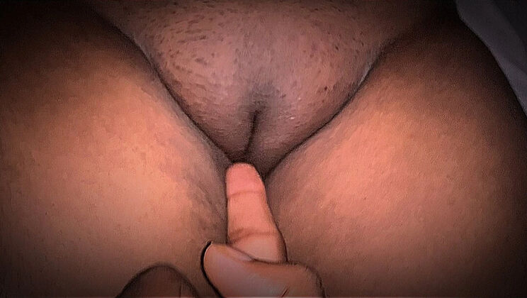 Desi Hot Aunty Night Sex with Ramino - Indian Mom Big Ass and Pussy Village Action