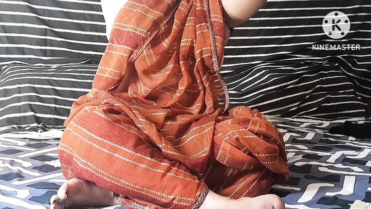 Bhabhi Calls Massage Man For Hindi Sex Fun - Desi Aunty Hard Fuck