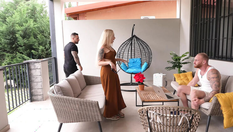 Step Bros Threesome Rent - Blonde MILF Bella Mur Rough Cowgirl & Sloppy Blowjob Outdoor Fuck